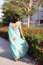 Shriya - Ice Blue
