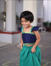 Aakriti - Crop top and skirt