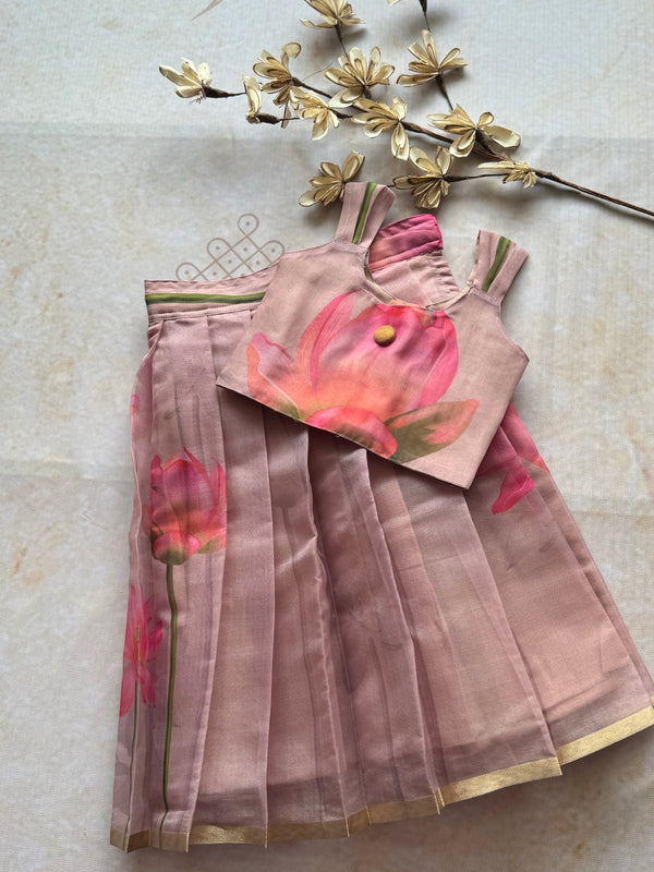 Aila - Crop top and skirt