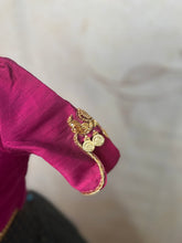 Aarna - Crop top and skirt