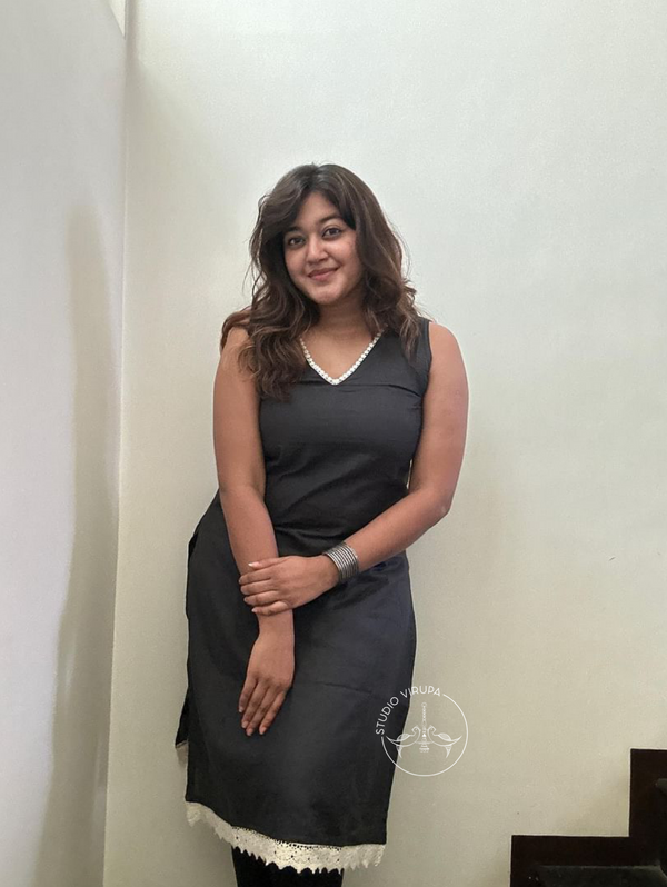 Gulabi Black- Kurtha Express