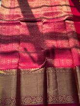 Traditional Kanjivaram Pure Silk Zari Saree