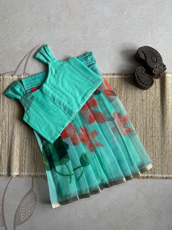 Aila - Crop top and skirt