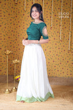 Anshi- Crop top and skirt