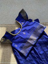 Aakriti - Crop top and skirt