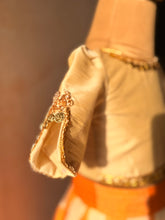 Aarna - Crop top and skirt