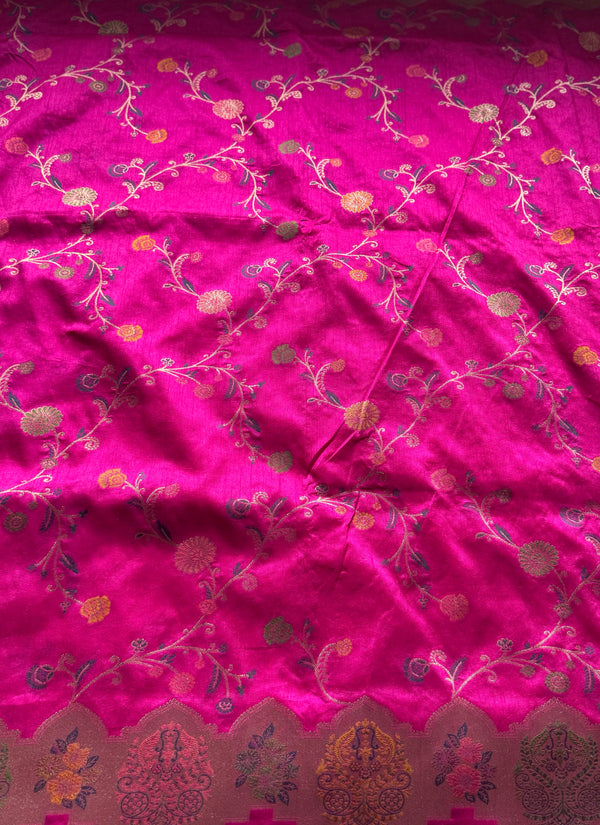 Thraya - Hot pink