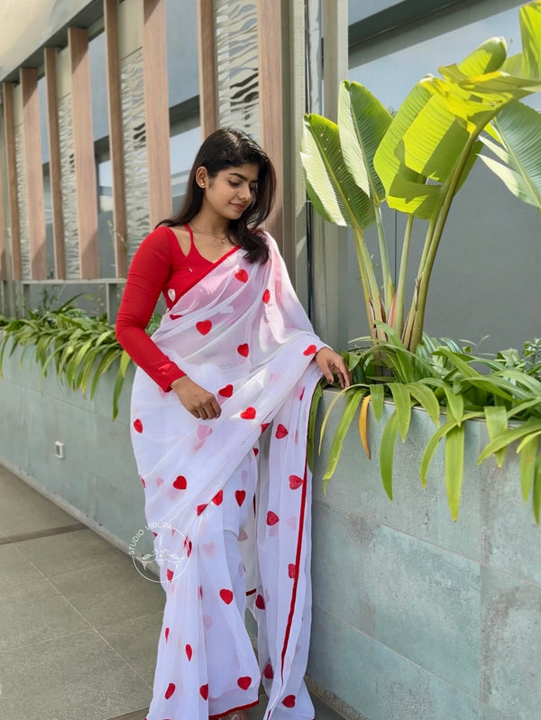 Heartly- White