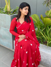 Heartly- Red