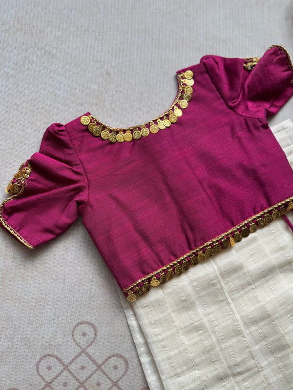 Aabarna - Crop top and skirt