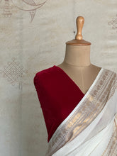Elegant Kanchi Cotton Saree in Ivory with Traditional Gold Border