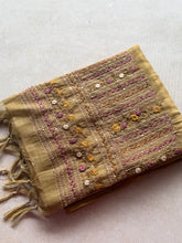 Ceya Linen Saree with Hand Floral Embroidery