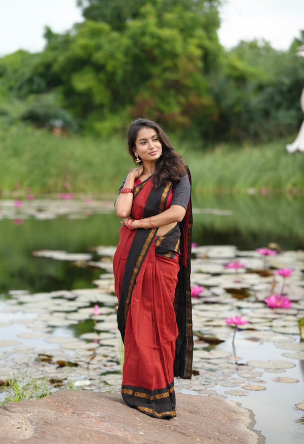 Devaki Sungudi Cotton Saree – Handcrafted Madurai Sungudi Saree in Soft Cotton