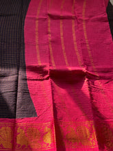 Nayanam – Zari Kattam Navy Sungudi Cotton Saree