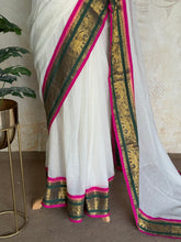 Mul Cotton Saree With Zari Accents