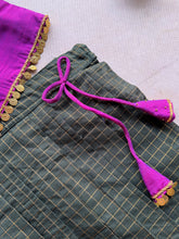 Aarna - Crop top and skirt