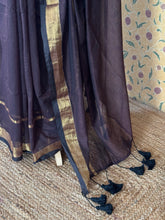 Mul Cotton Saree With Zari Accents