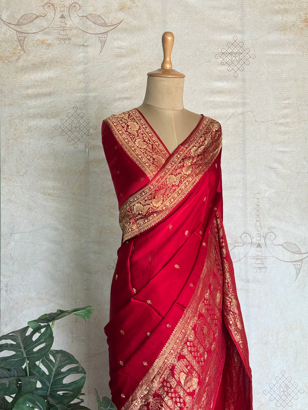 Tripti Mushru Banarasi Silk Saree – Peacock & Rani Palki Zari