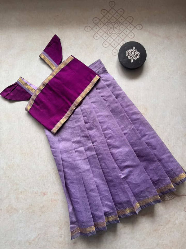 Aakriti - Crop top and skirt