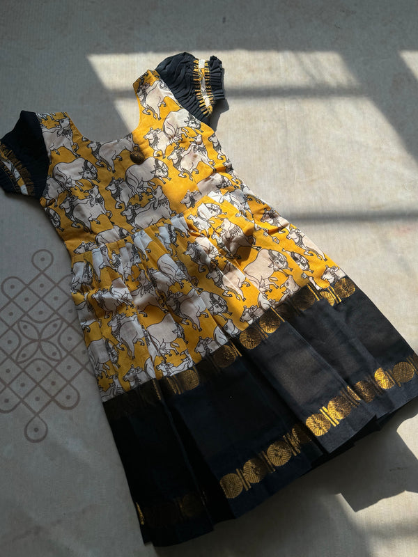 Sungudi Cotton Pichwai Print Kids Frock - Express