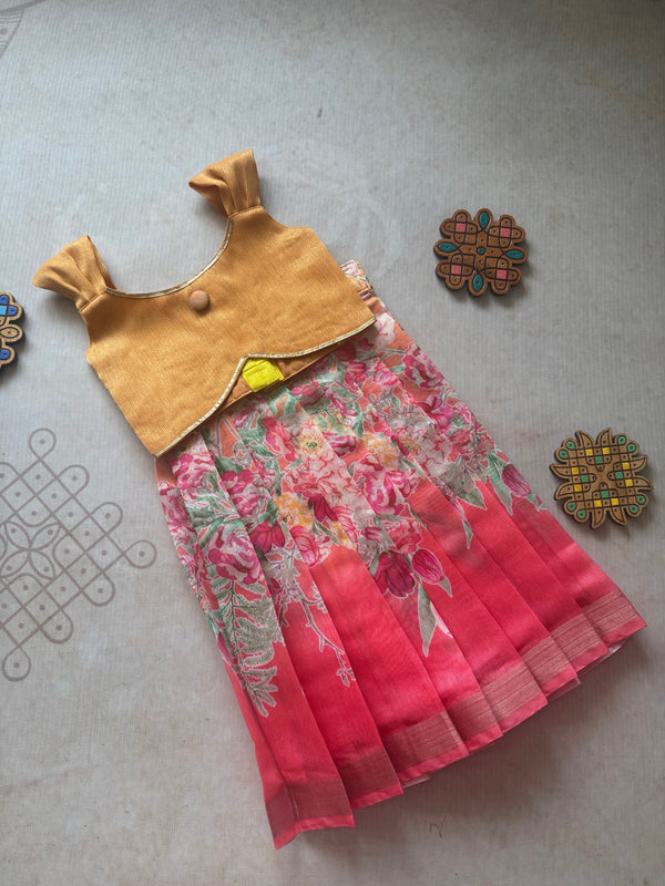 Shriya - Crop top and skirt