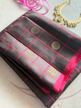 Pure Kanjivaram Soft Silk Saree – Vintage Edition | Traditional South Indian Silk Wear