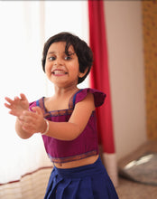 Aakriti - Crop top and skirt
