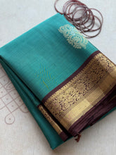 Pure Kanjivaram Soft Silk Saree with Paisley Zari Buttas & Kanchi Border – Vintage Edition