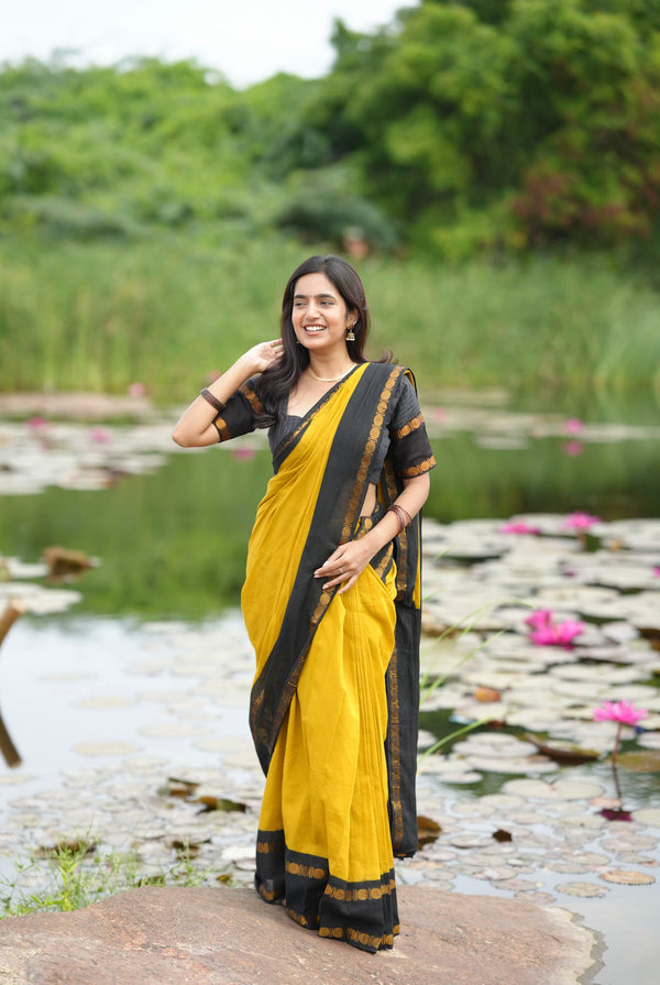Devaki Sungudi Cotton Saree – Handcrafted Madurai Sungudi Saree in Soft Cotton