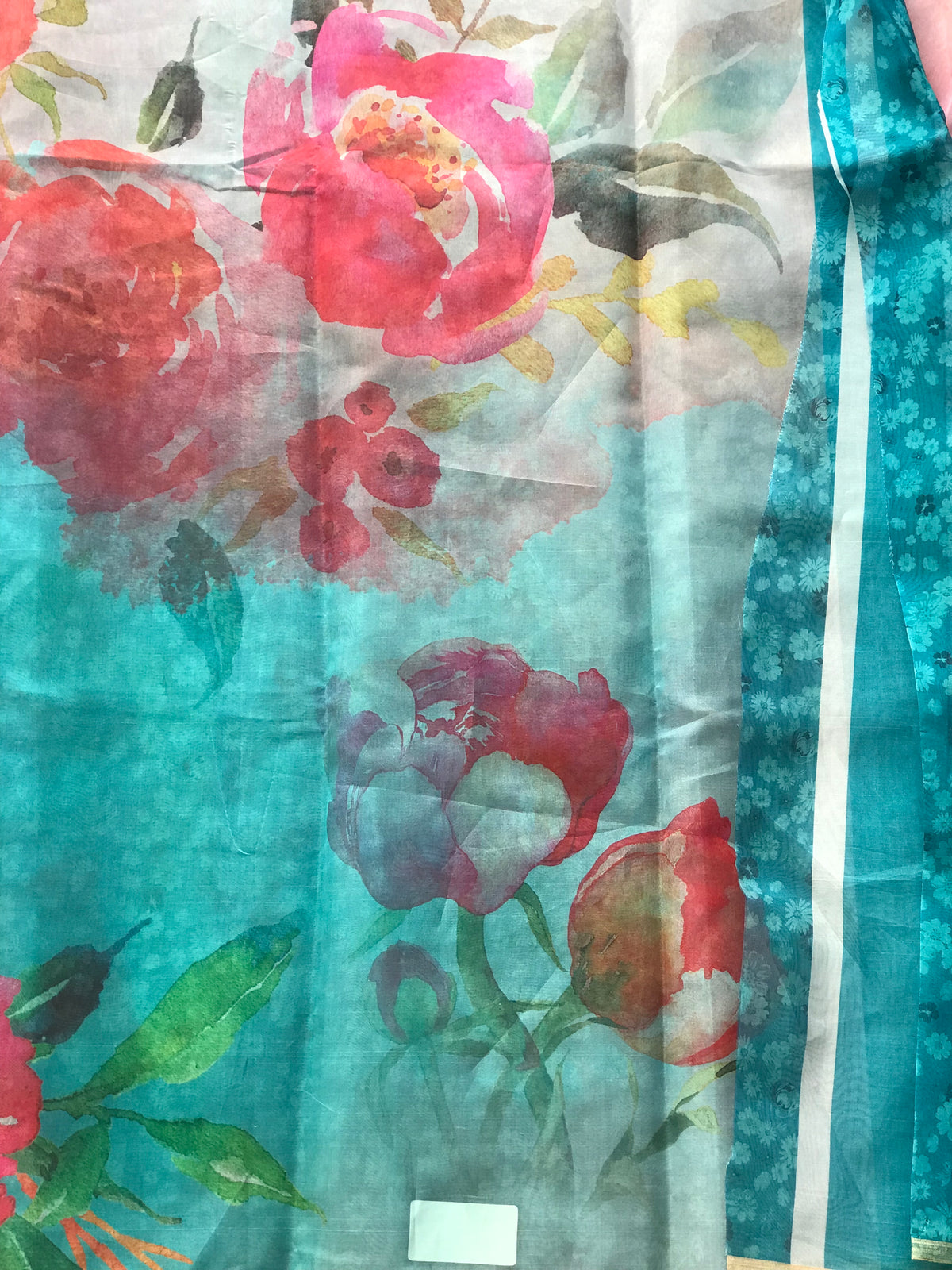 Aila organza