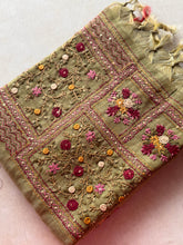 Ceya Linen Saree with Hand Floral Embroidery