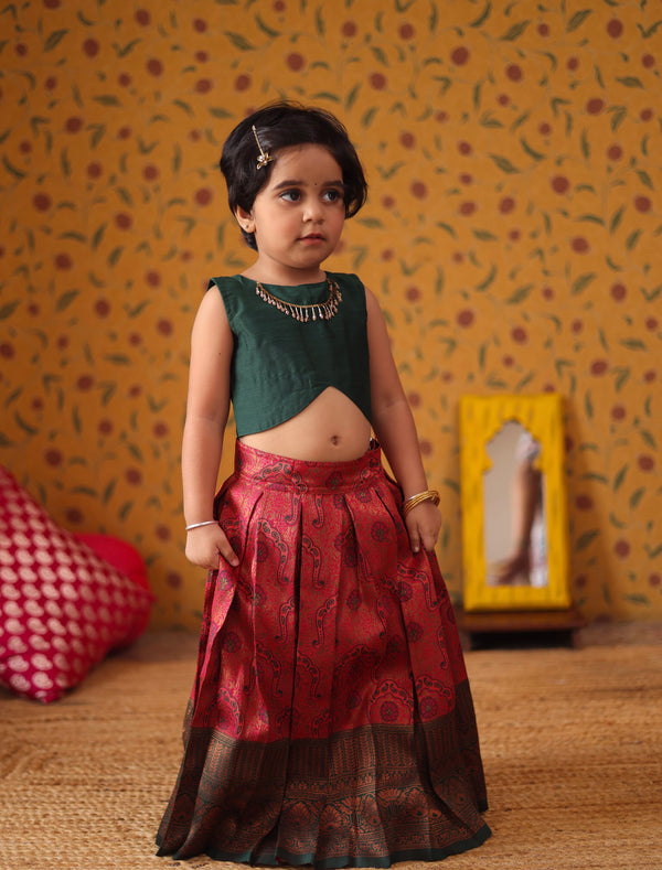 Crop top and skirt - Festive Collection