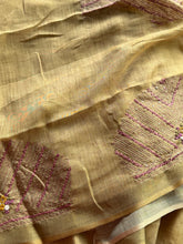 Ceya Linen Saree with Hand Floral Embroidery