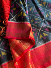 Pure Pochampalli Saree with Retta pet border –Vintage Edition