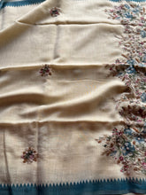 Ceya Linen Saree with Hand Floral Embroidery