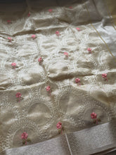 Ciranya Linen - Embroidered Kora Saree