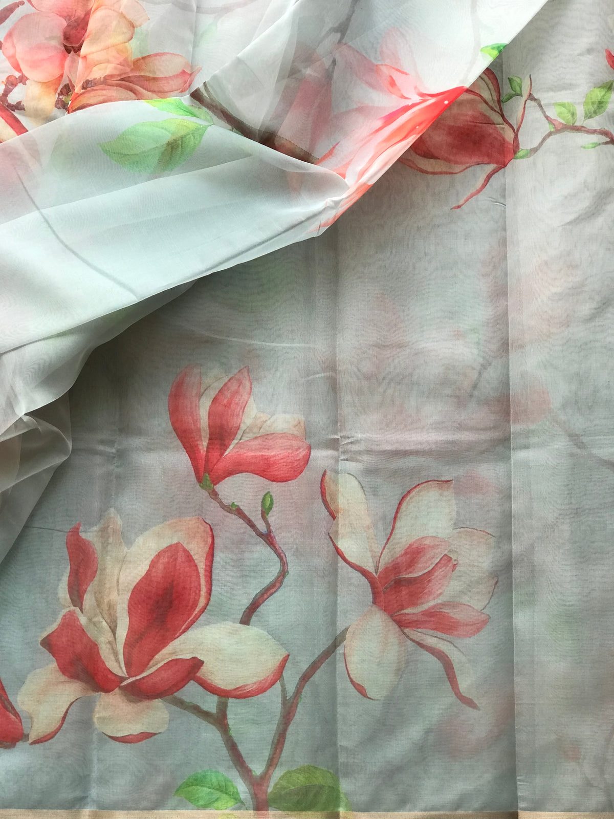 Aila organza