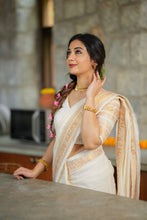 Adhya - Pure Sungudi Cotton With Narayanpet Border -  Onam Edit