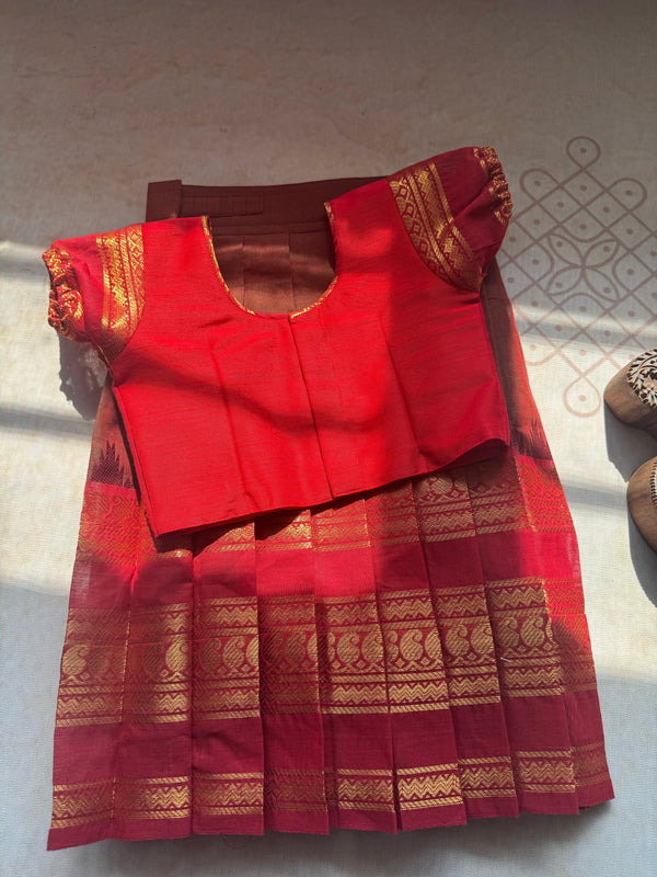 Yazhi - Crop top and skirt