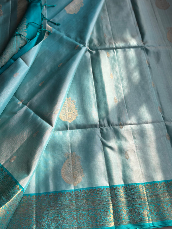 Pure Kanjivaram Soft Silk Saree with Kanchi Zari Border & Paisley Buttas – Vintage Edition