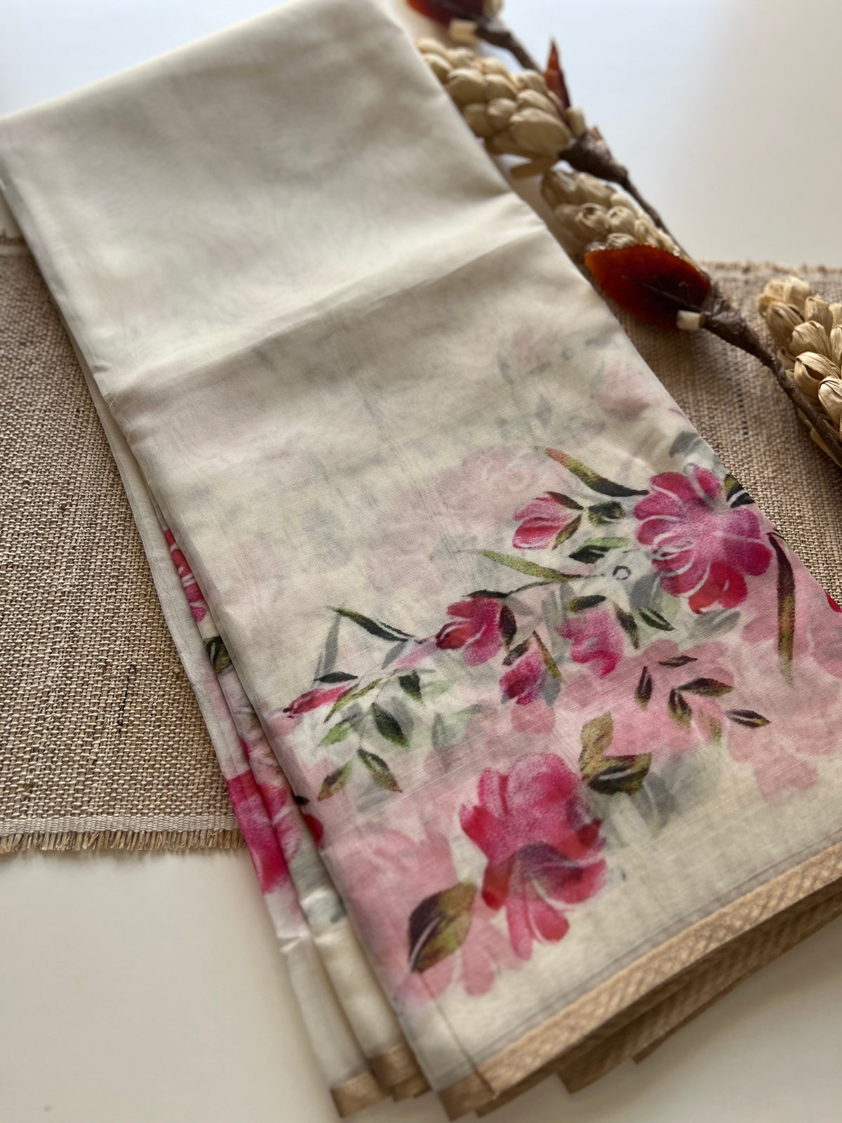 Aila organza