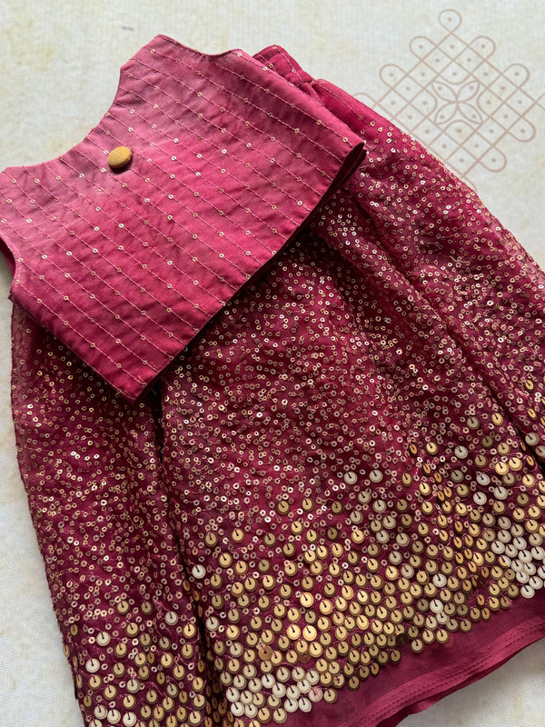 Crop top and skirt Express