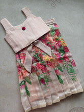 Shriya - Crop top and skirt