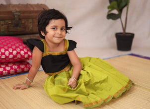 Aakriti - Crop top and skirt