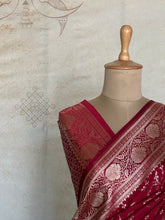 Pratyusha - Pure Banarasi Saree with Floral Jaal Pattern