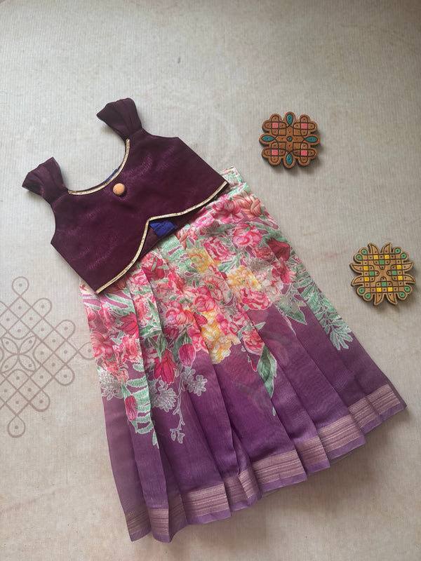 Shriya - Crop top and skirt