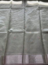 Ciranya Linen - Embroidered Kora Saree