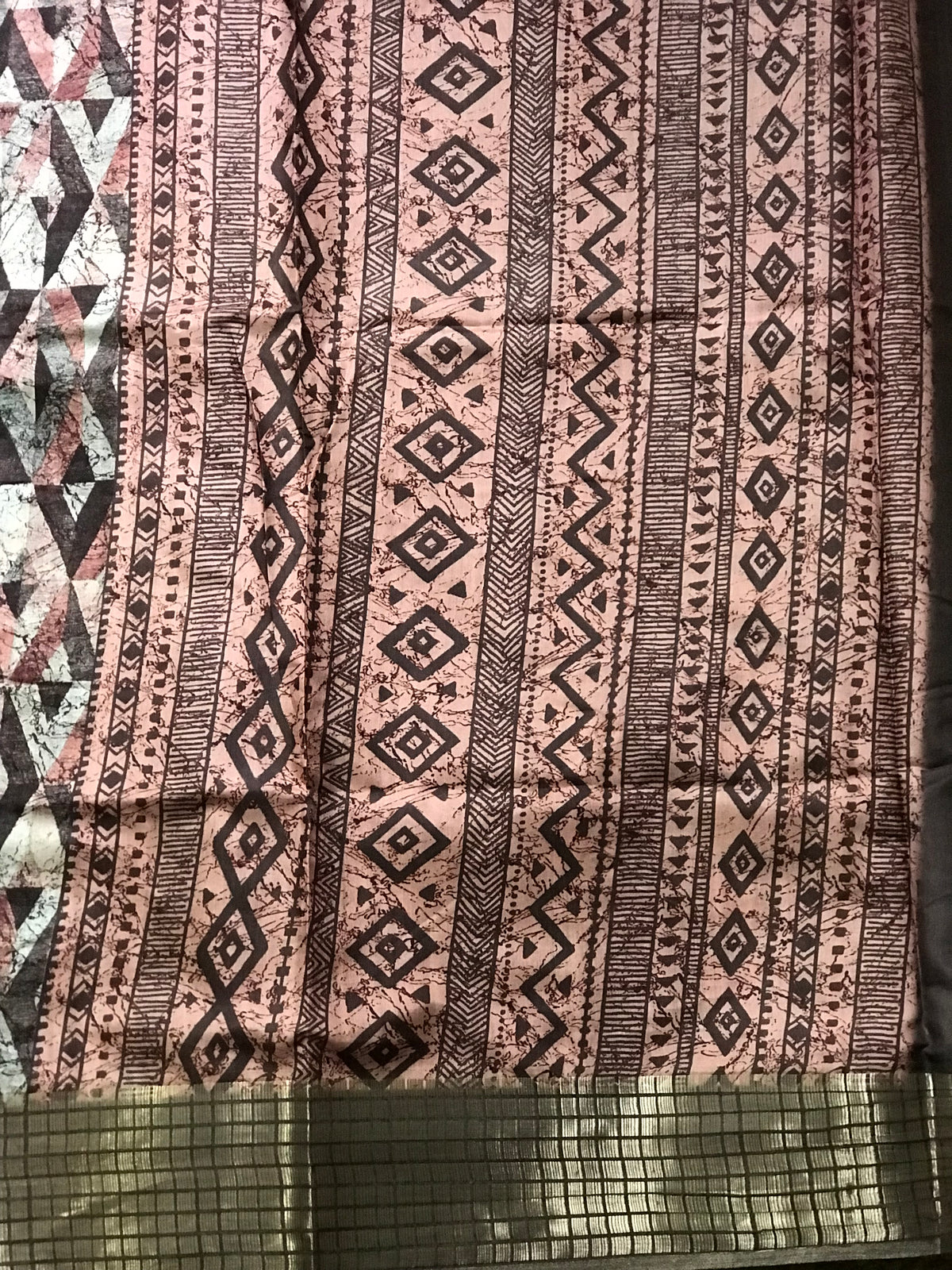 Semi Tussar
