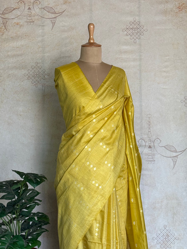 Raadha - Adorable Mustard Yellow Borderless Tussar Saree