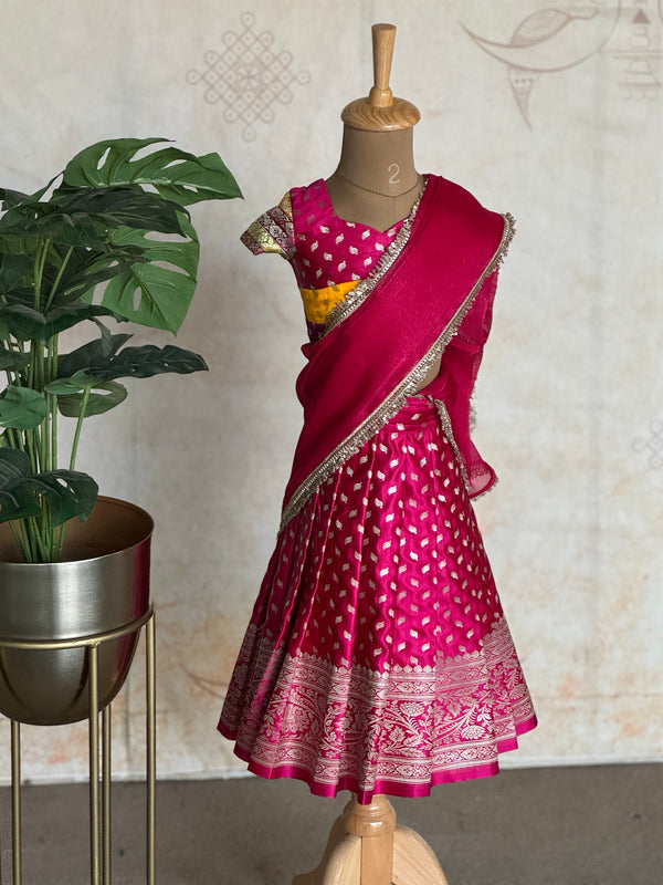 Kids Pavazhamalli Half Saree with Zari Buttas & Pink Davani